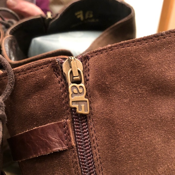 Alberto Fermani Suede & Leather Lace-Up Zippered Knee High Heeled Boots - Picture 5 of 7